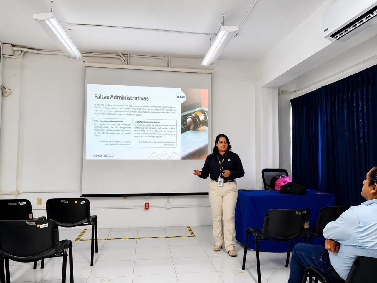Fotografía 1 de la Plática “Faltas Administrativas” impartida en Campeche el 16 de junio de 2026